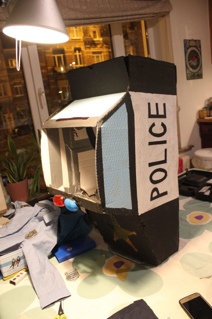 DIY carnaval politiewagen